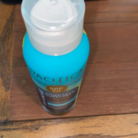 Pacifica coconut probiotic sunscreen spf 30 spray - Picture 7 of 7
